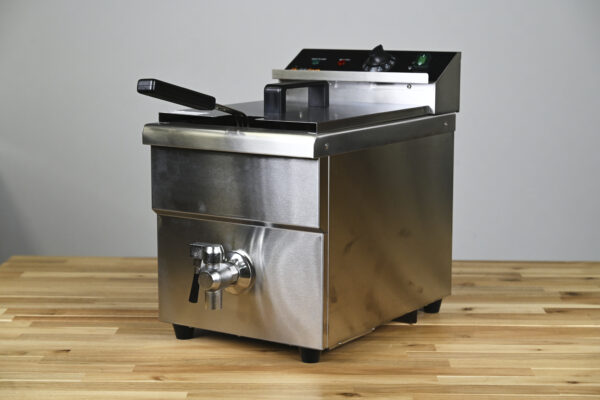 Manuelna indukciona friteza