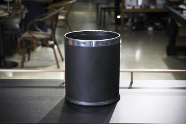 Okrugla sobna kanta za smeće sa ABS umetkom - 8 l