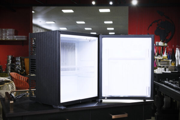 Minibar Peltier SM 271-TH